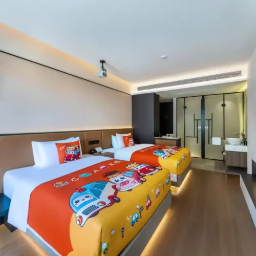 Cars Family Twin Room (Children’s Enclosure + Baby Bed)